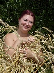 Plump Wives - Exclusive Amateur BBW pics
